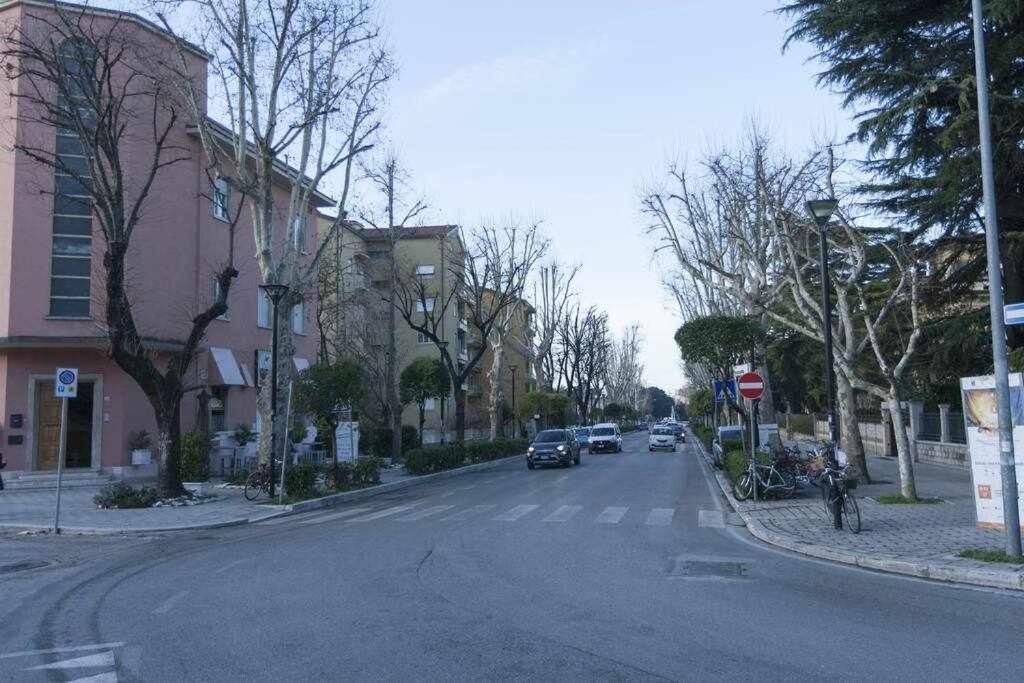 Ospitaci Appartamenti Viale Mezzetti Foligno Exteriör bild
